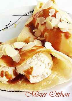 házi karamell fagylalt palacsintában fotó