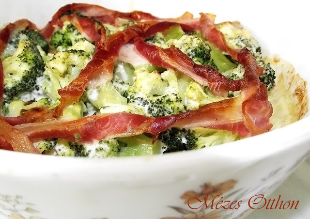 rakott csirkemell brokkolival fotó