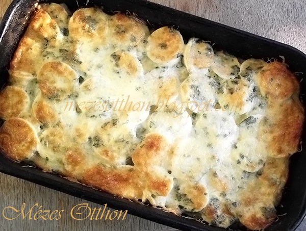 főtt tojással rakott karfiol fotó