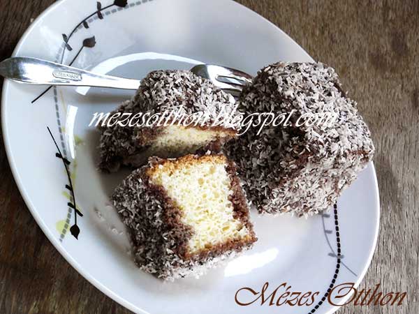 kókuszkocka vizes piskótából fotó